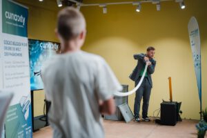 Science Show mit Kim Ludwig-Petsch