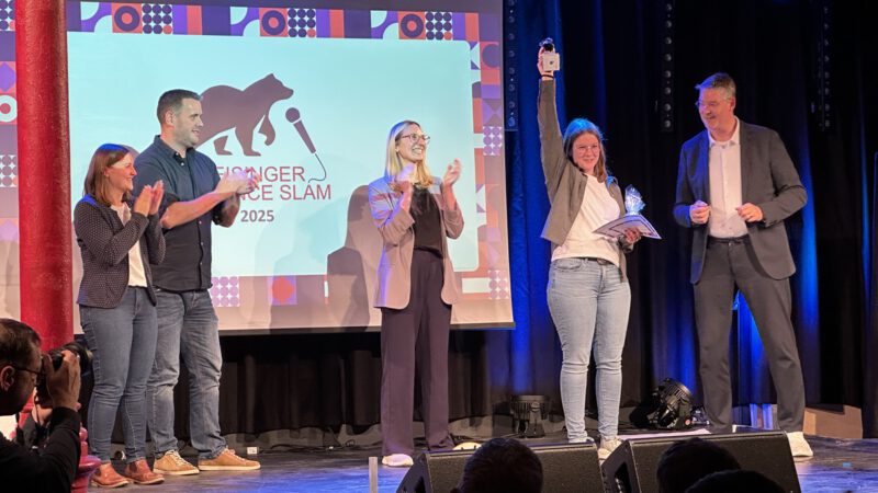 Siegerehrung beim 2. Freisinger Science Slam
