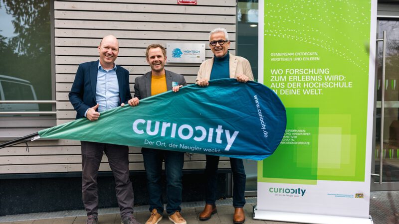 Kim Ludwig-Petsch, HWST Präsident und Vizepräsident Forschung anlässlich Kooperationsvertrag-Unterzeichnung